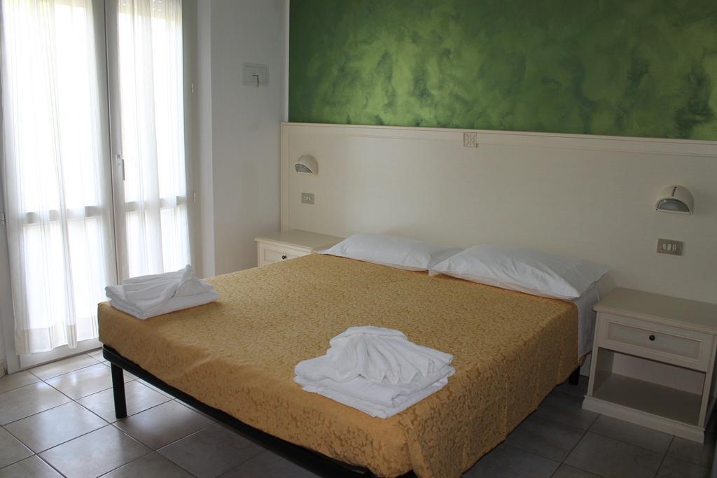 Hotel Costanza Cesenatico Pokój zdjęcie