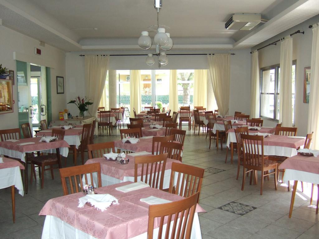 Hotel Costanza Cesenatico Zewnętrze zdjęcie